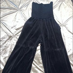 Juicy Couture Halter Velour Jumpsuit With Pockets 🖤